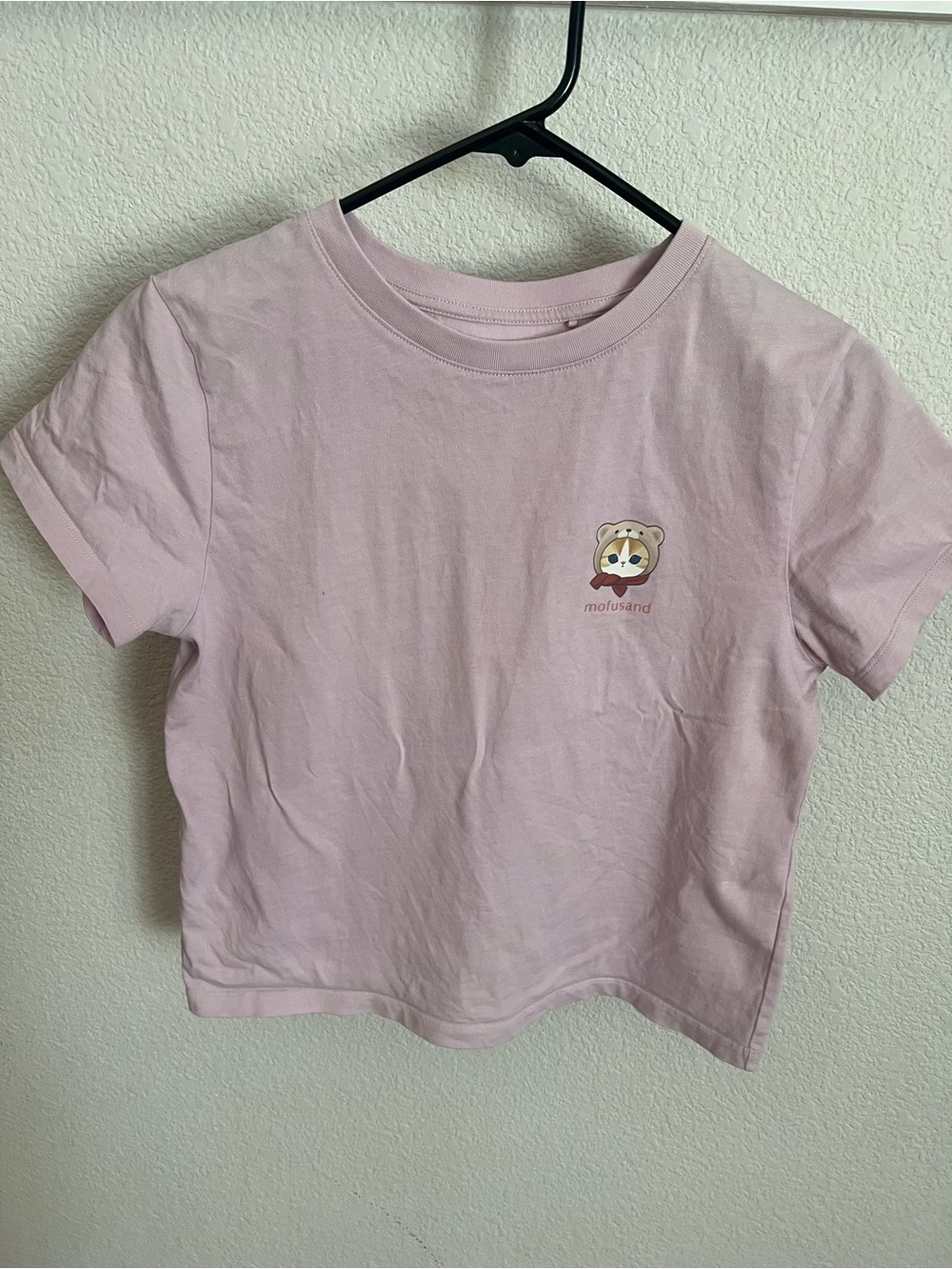 Uniqlo Mofusand cat  UT Graphic Cropped T-Shirt in Light Pink